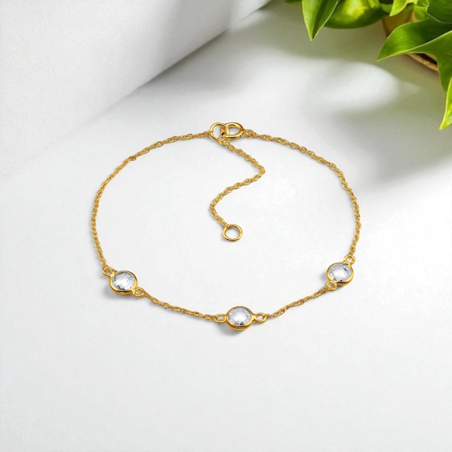 Clara Bracelet- Gold.
