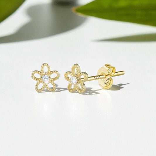 Daisy Flower Studs-Gold