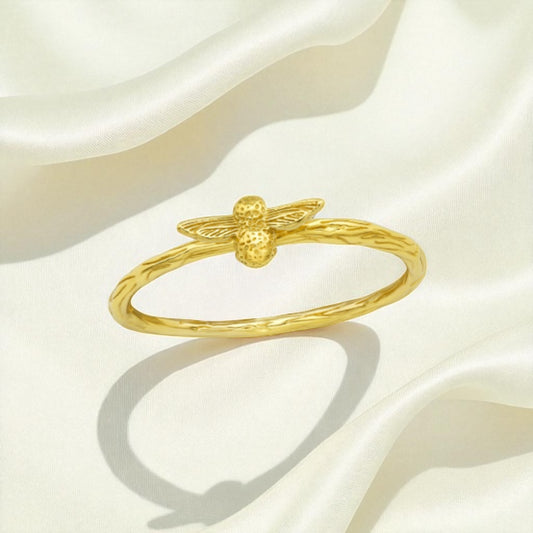 Beatrice Bee Ring